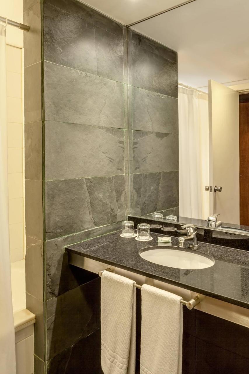 Four Points By Sheraton Монтевидео Экстерьер фото